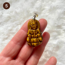 Charger l&#39;image dans la galerie, Oeil de tigre - Pendentifs bouddha et petite fille