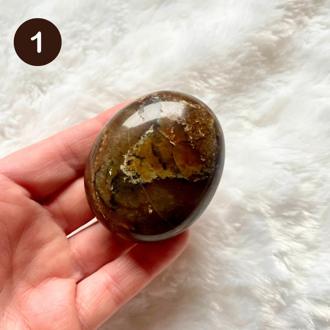 Opale noire de Madagascar - Galets