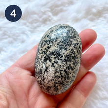 Charger l&#39;image dans la galerie, Tourmaline fougère - Galets