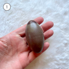 Charger l&#39;image dans la galerie, Shiva Lingam - Formes ovoïdes gros modèles