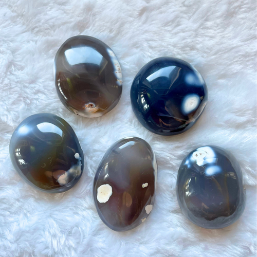 Agate (noire et blanche) - Galets