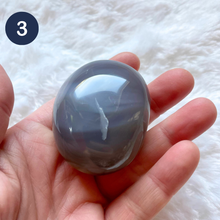 Charger l&#39;image dans la galerie, Agate (noire et blanche) - Galets