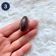 Charger l&#39;image dans la galerie, Shiva Lingam - Gros modèles et pierres roulées
