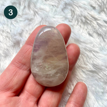 Charger l&#39;image dans la galerie, Quartz bleu rose - Galets plats