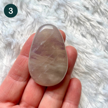 Charger l&#39;image dans la galerie, Quartz bleu rose - Galets plats