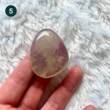 Charger l&#39;image dans la galerie, Quartz bleu rose - Galets plats