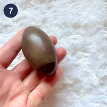 Charger l&#39;image dans la galerie, Shiva Lingam - Gros modèles et pierres roulées