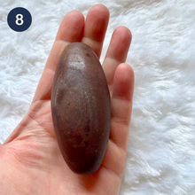 Charger l&#39;image dans la galerie, Shiva Lingam - Gros modèles et pierres roulées