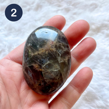 Charger l&#39;image dans la galerie, Pierre de lune noire - Galets